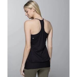 LULULEMON NO LIMIT TANK BLACK SIZE 4 RACERBACK BUILT IN BRA